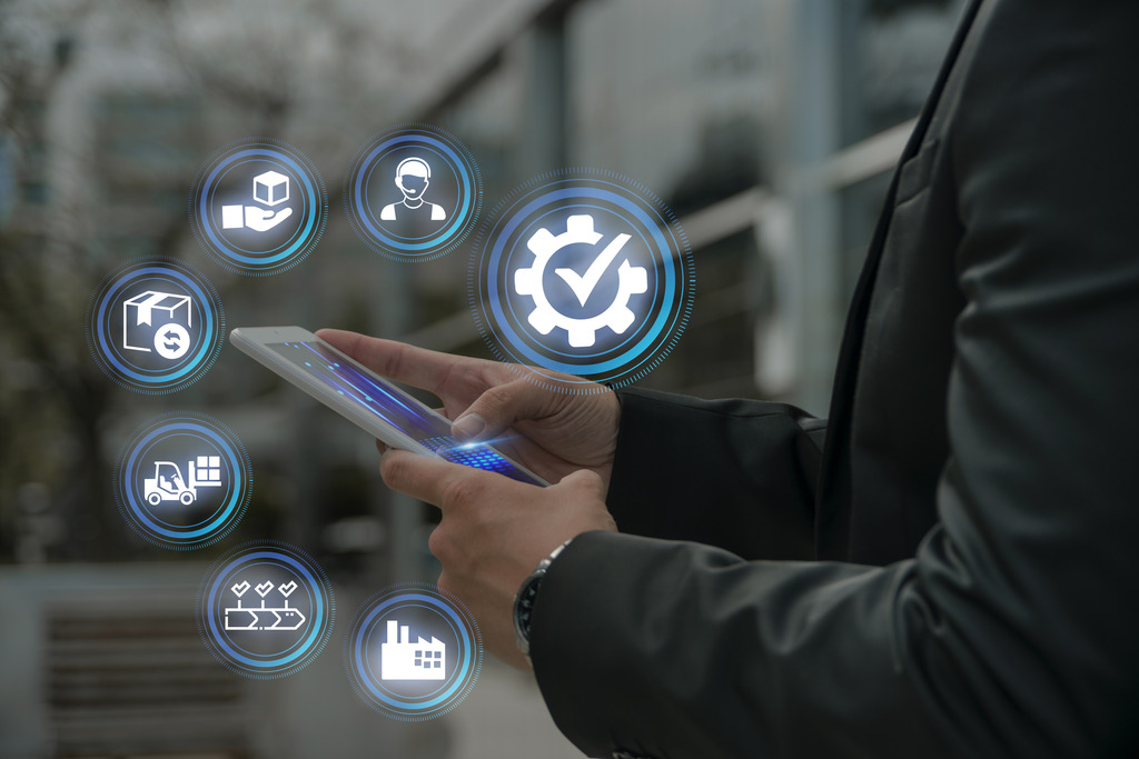 Why Custom Logistics Software Is Key to Competing in a Crowded Marketplace